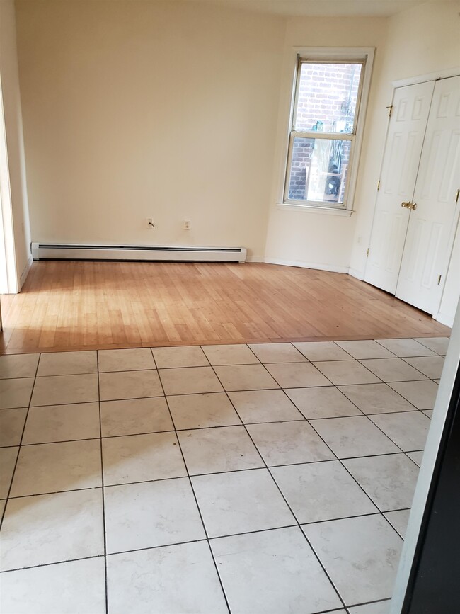 385 Avenue C Unit 3
