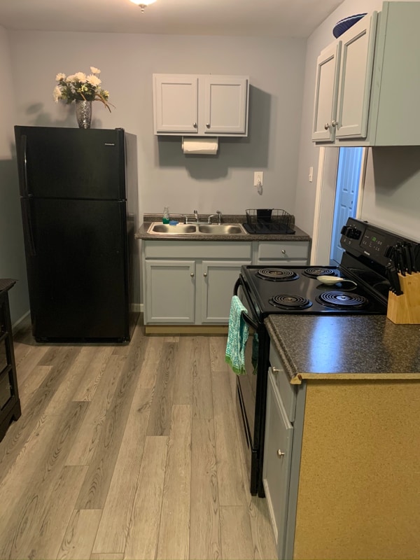 Photo - 533 Hinton St