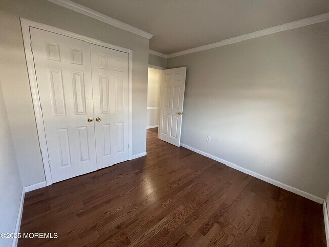 Photo - 7 Clinton St