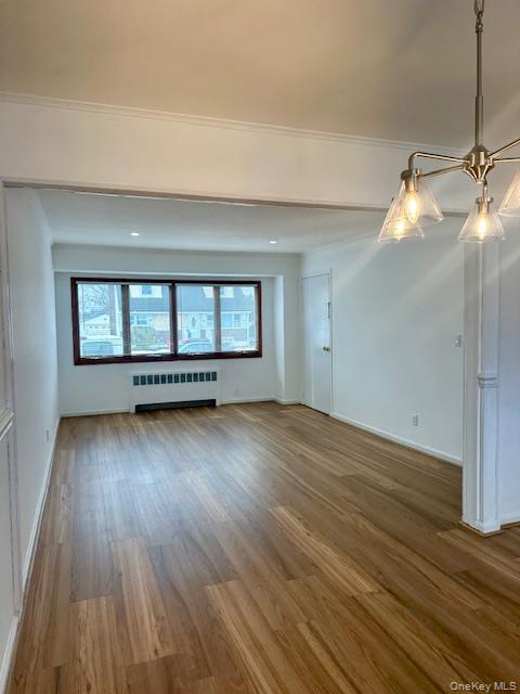 Photo - 3861 Peter St