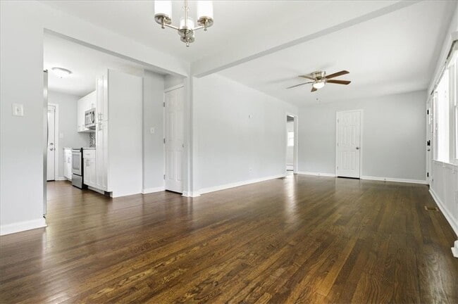 Photo - 2705 Lincoln Ct NW