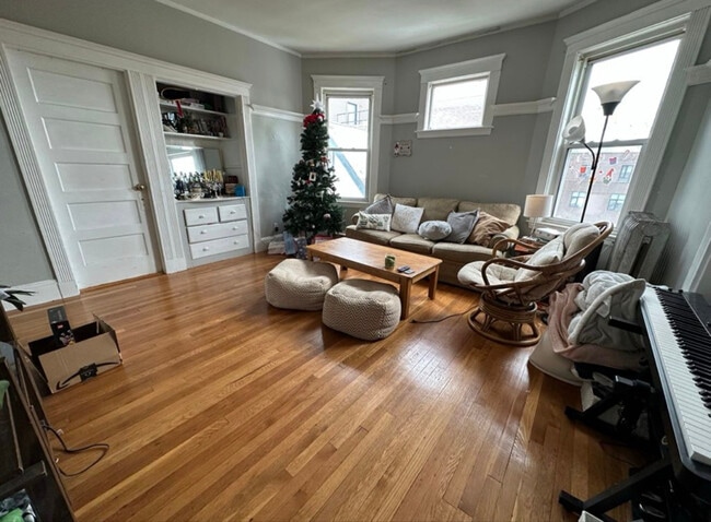 Photo - 87 Gardner St