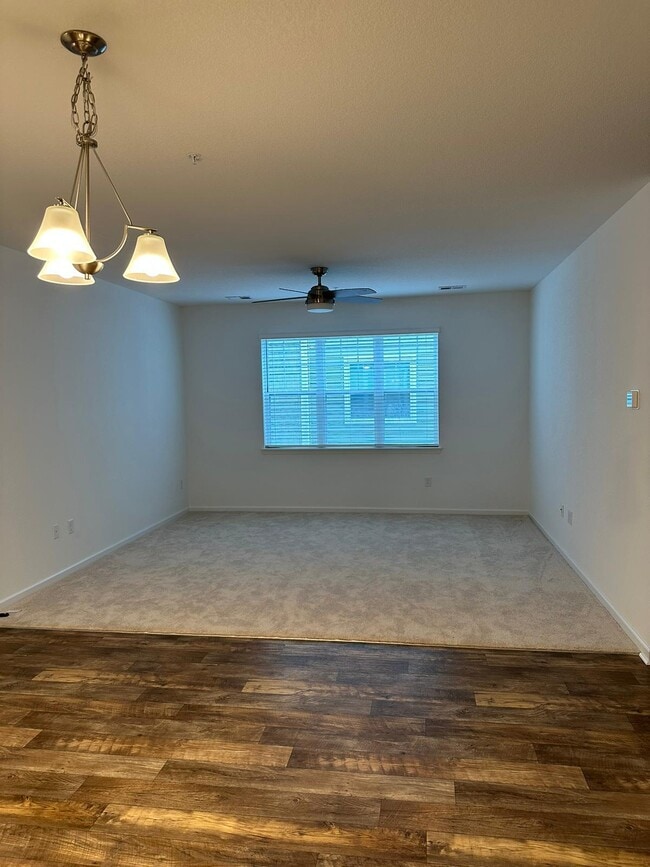 Photo - 1733 Dromolin Dr