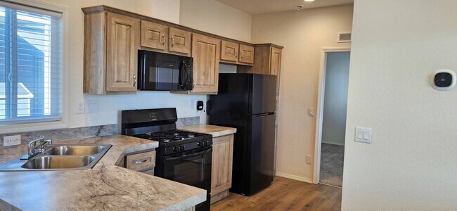Photo - 5510 Clark Rd