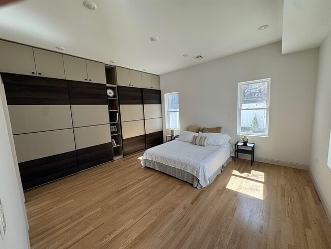 Photo - 315 25th St Unidad 1