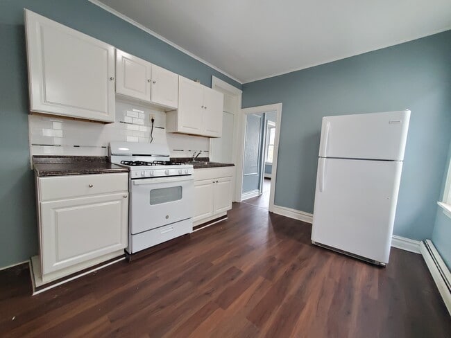 166 Garfield Ave Unidad 2R