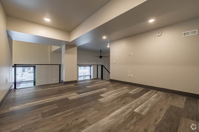 1BR, 2BA - 1400SF - Den
