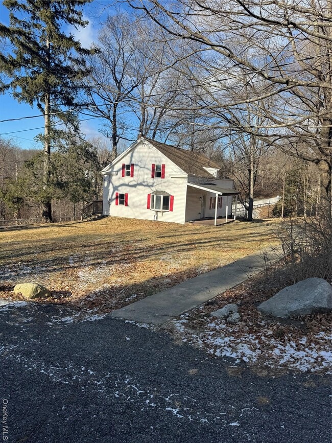 Photo - 654 Milltown Rd