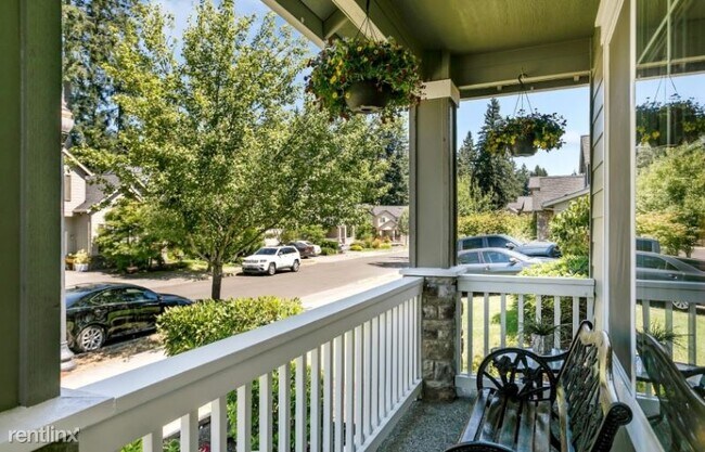 Photo - 5 br, 3 bath House - 17901 NE 36th Way