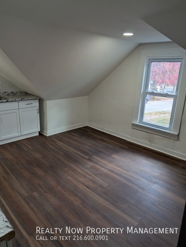 Photo - 7501 Berry Ave Unit 2