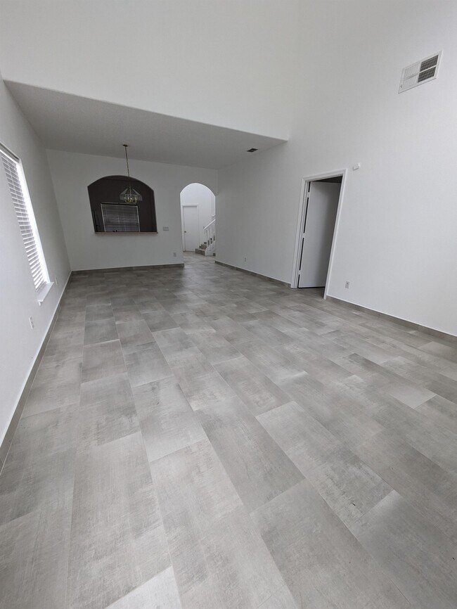 Photo - 1851 Wedgewood Way