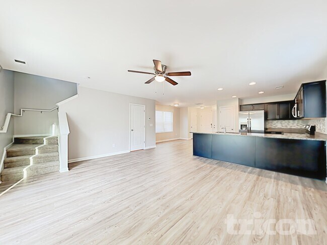 Photo - 26 Routhland Ct