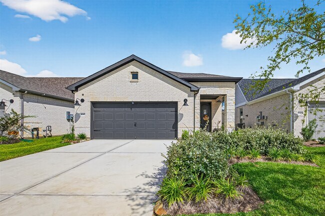 Photo - 8047 Prospect Dr