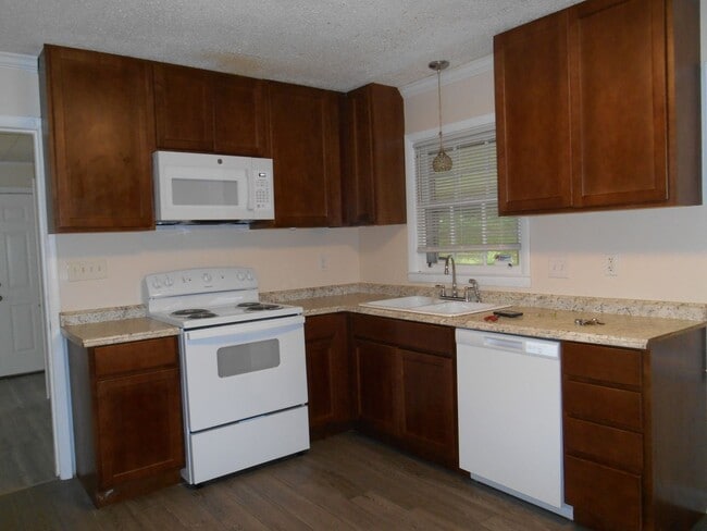 Photo - 3 Bedroom, 1.5 Bath brick home in Prescott Terrace