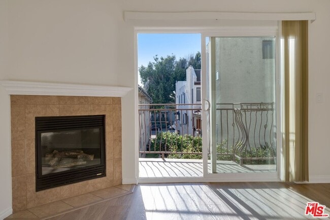 Photo - 1731 Corinth Ave Unit 205