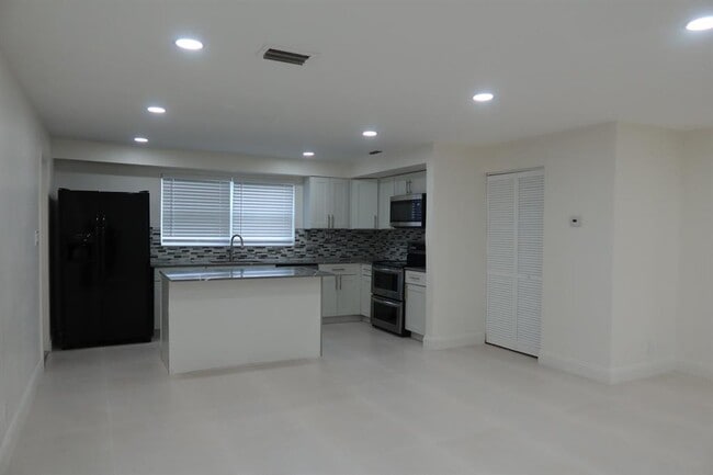 Photo - 2630 SW 49th Ct