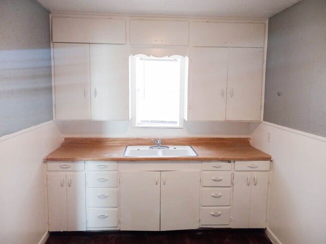 Photo - Handyman Special $0 First Month's Rent / “You fix, you SAVE BIG!!” Contact Diane for details: 806...