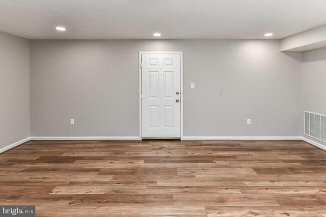 Photo - 8616 Shadwell Dr Unit 63