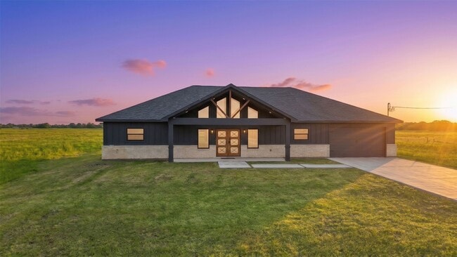 Building Photo - 619 Chuckwagon Trail