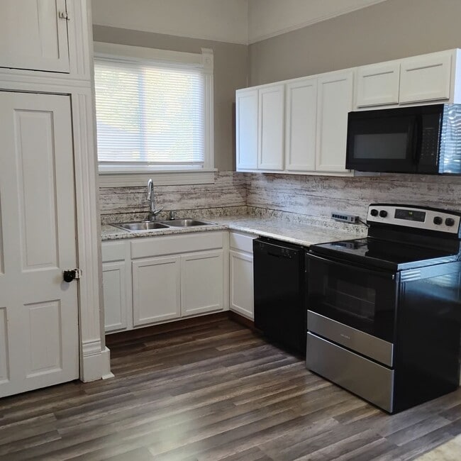 Photo - 217 Perrin Ave