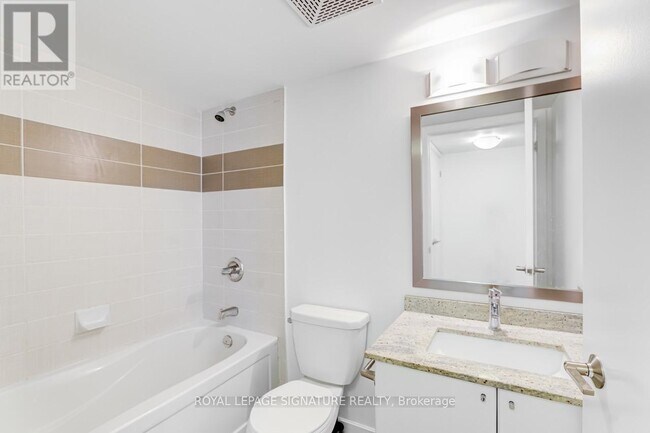 Photo - 33 Bay St. Unité 1205