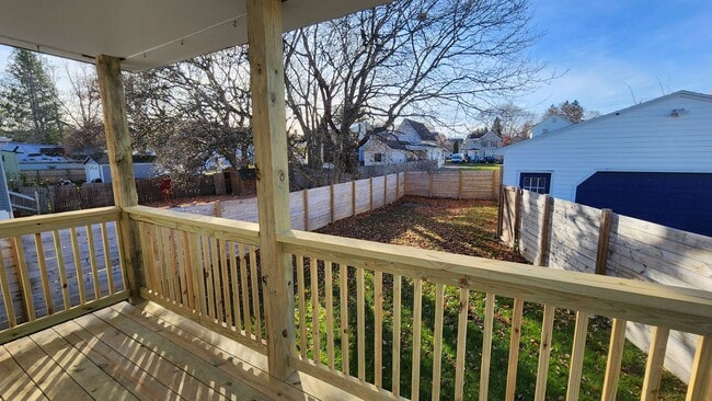 Photo - 114 S 6th St Unidad Lower Front Apartment