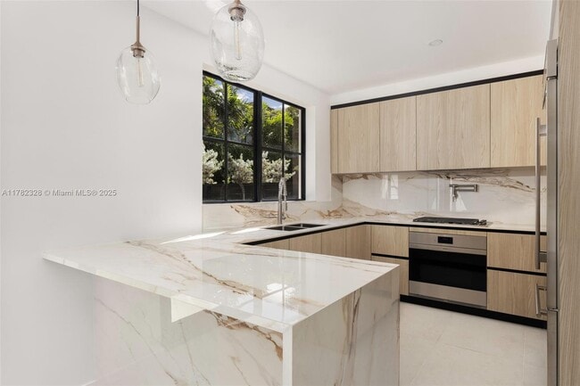 Building Photo - 7498 SW 100th St Rental