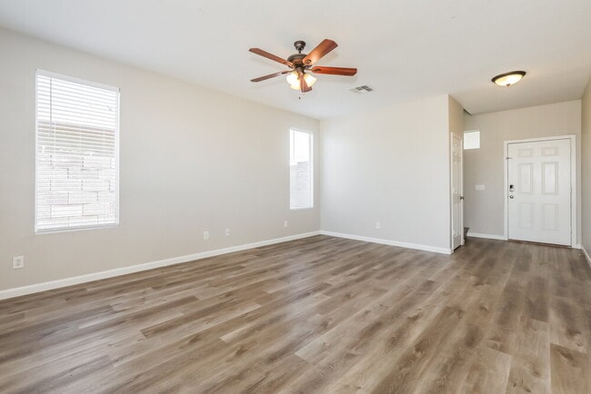 Photo - 4836 E Meadow Lark Way