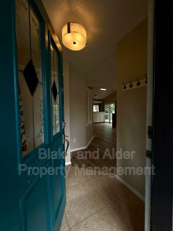 Photo - 1331 Westbrook Dr NW