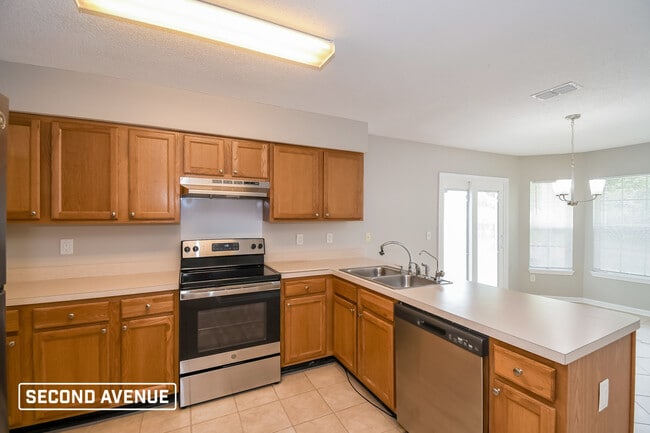 Photo - 5647 Ellis Trace Dr