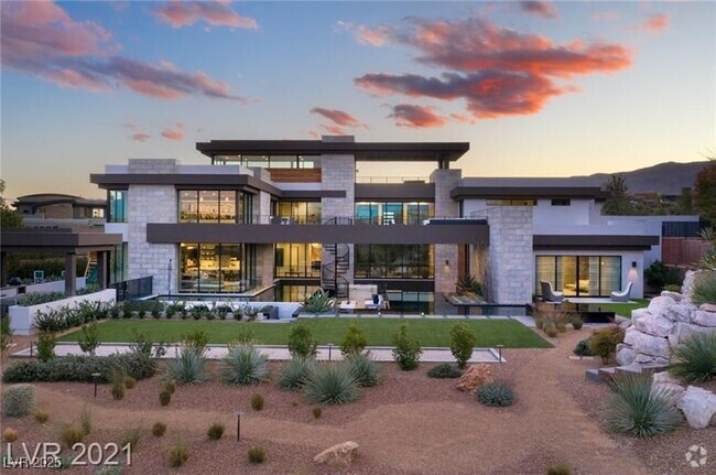 Building Photo - 4 Soaring Bird Ct Rental