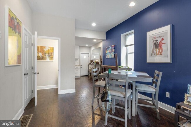 Photo - 2652 Livingston St