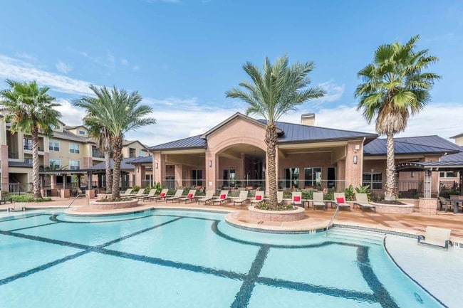 Photo - Halcyon West