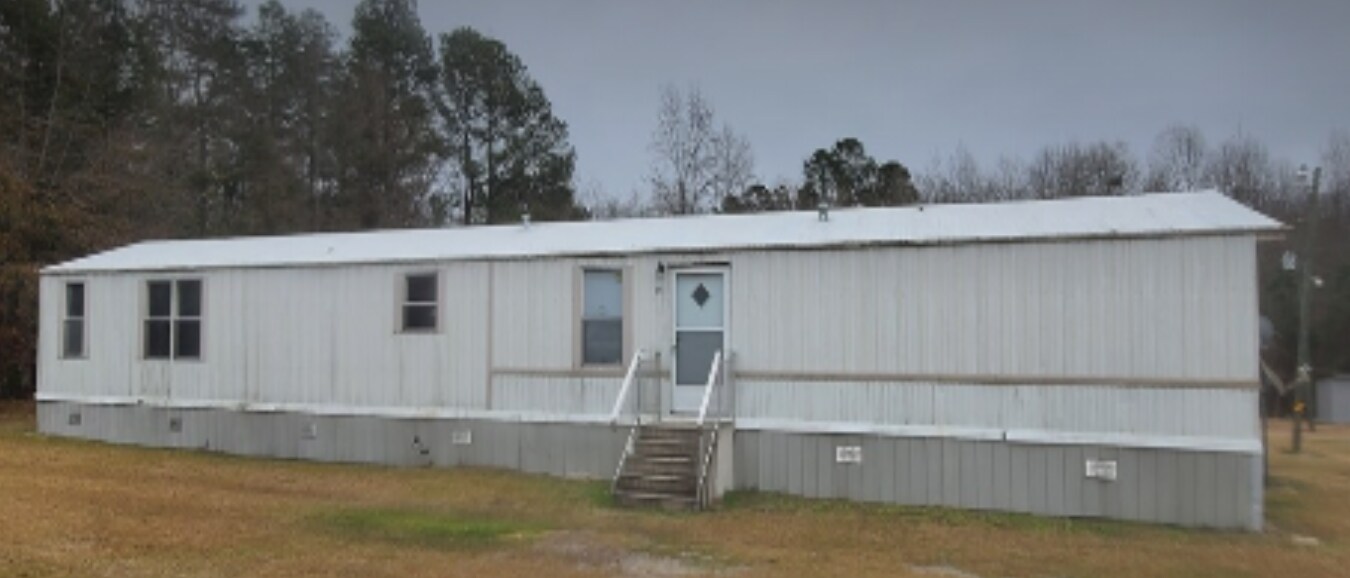 57 Saturn Ln Rental For Rent in Blackville, SC