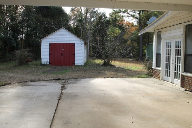 Photo - Exclusively Offered by Muse Realty, LLC