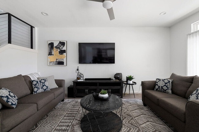 Photo - 317 Alcalde St Unidad ID1018276P