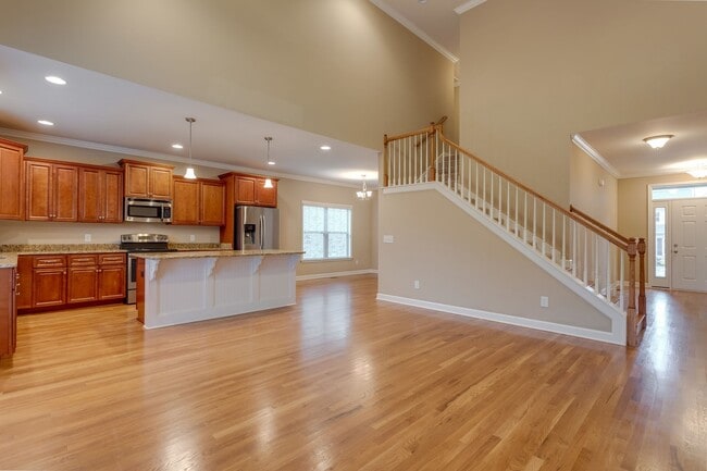 Photo - 4-Bed/3-Bath with Bonus Rm. in Spring Hill!