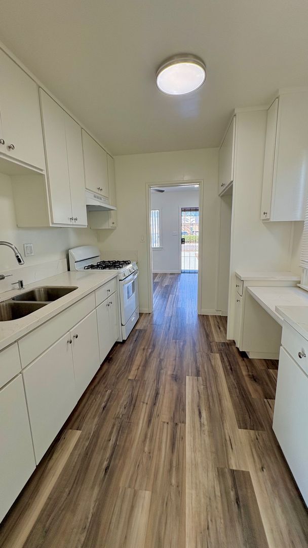 Photo - 14902 S Inglewood Ave Unidad Single Family Home