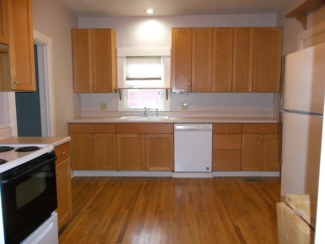 Photo - 415 Whedbee St