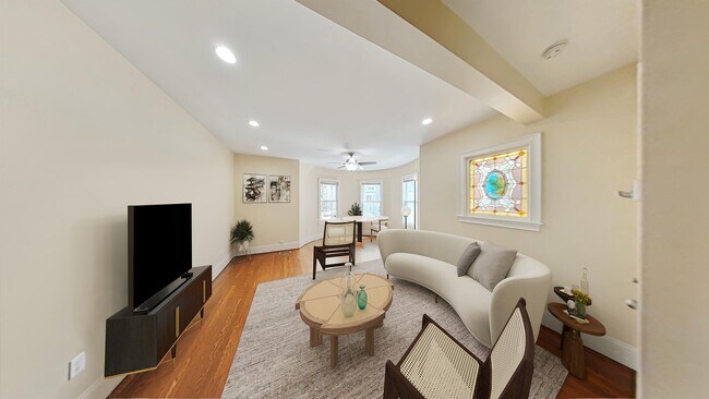 Photo - 81 Hillside St Unit 1