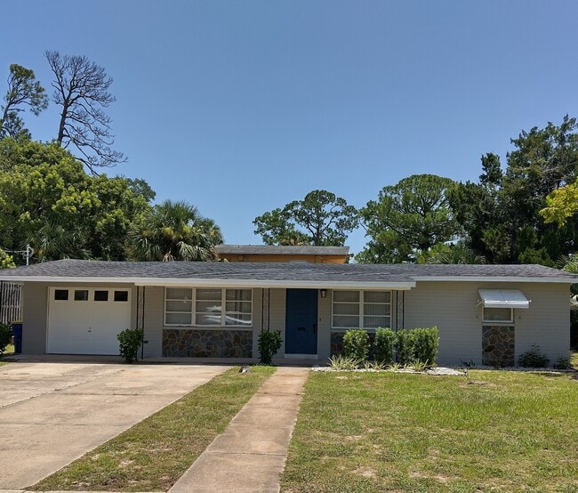 Building Photo - 112 Frances Dr Rental