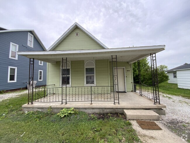 Building Photo - 104 E 7th St Rental