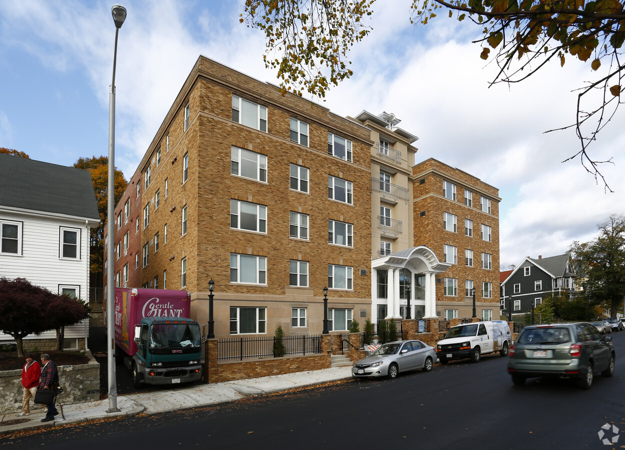 Pleasant Street Towers - Pleasant Street Towers Apartments