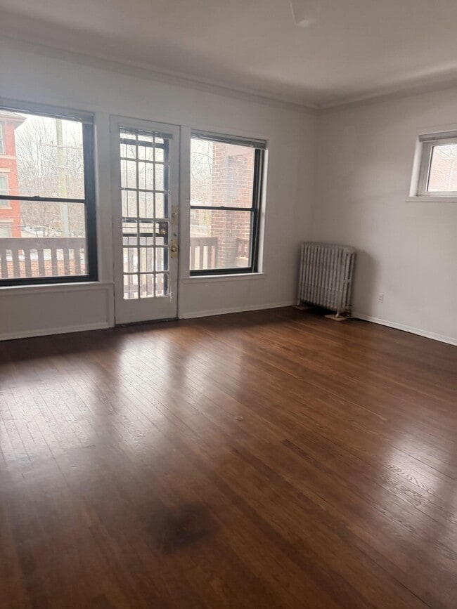 Photo - 5141 S Ellis Ave Unidad 2