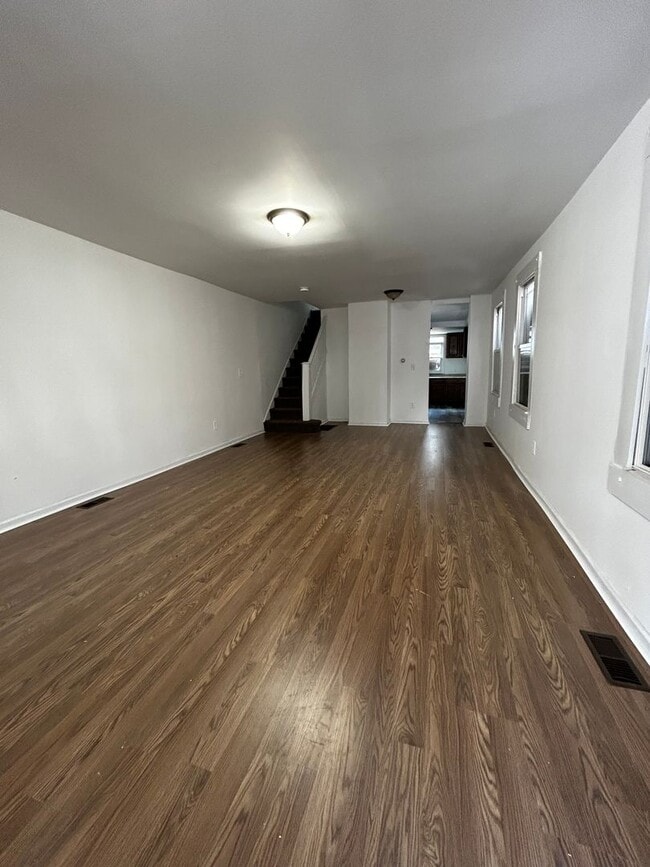 Photo - 2 bed 1 bath large property with big yard