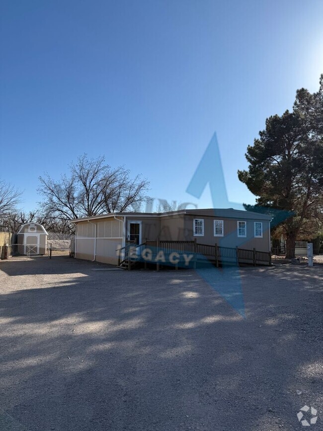 Building Photo - Updated, large lot, refrigerated air! Dona... Rental