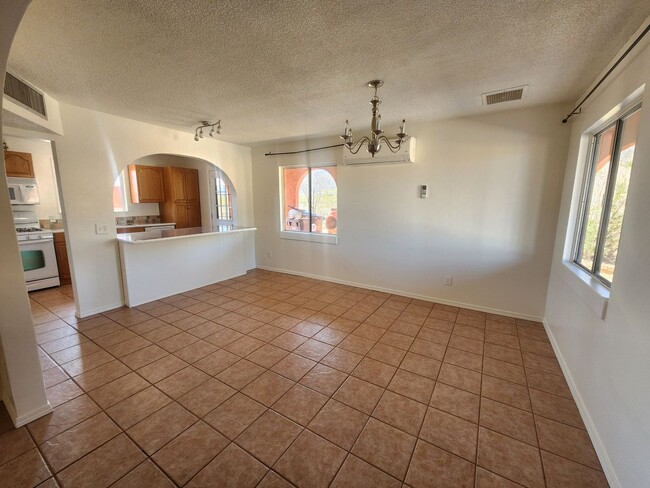 Building Photo - COMING SOON!! LARGE 3 bedroom home