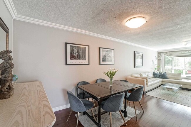 Photo - 353 Montego Rd