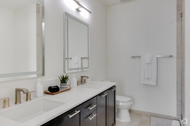 3BR, 2.5BA - 1,855SF - Primary Bathroom