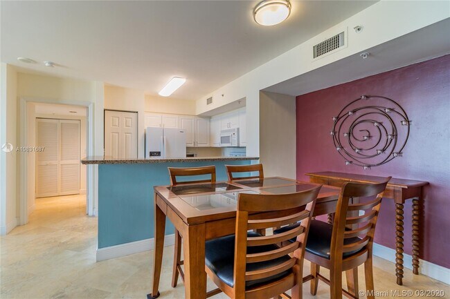 90 Alton Rd Unit 2009